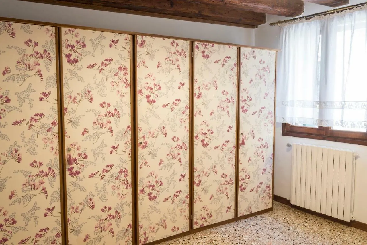 Apartment Sansoni Palace - Canal View Hotel Venice Italy